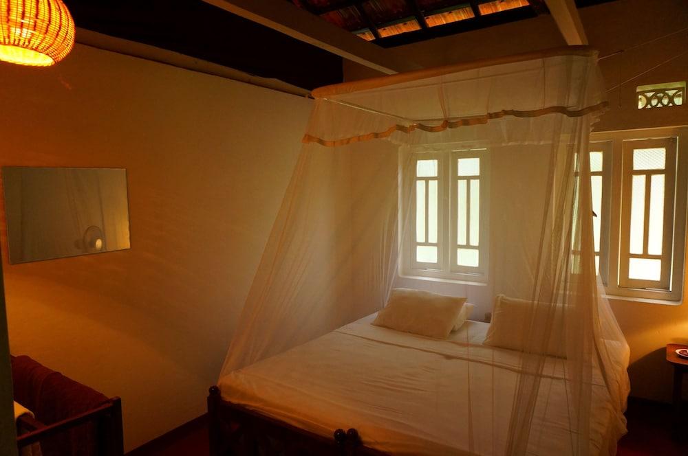 Retreat Курортний комплекс